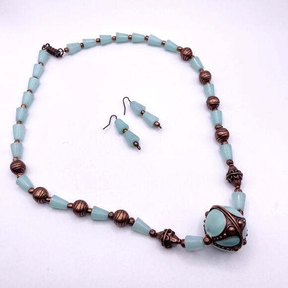 Vntg Handmade Amazonite Gemstones Necklace 18”with Enamel Pendant and Earrings - Picture 6 of 8